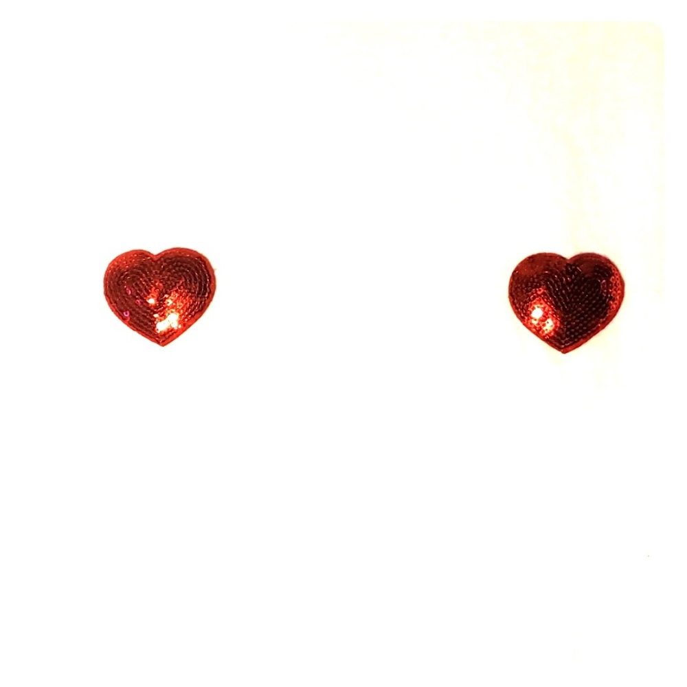 Cheeky white t-shirt with red sequin heart detail